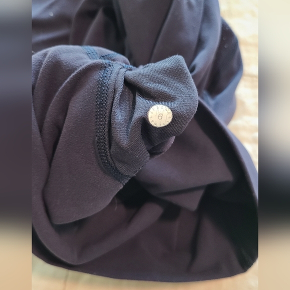 Lululemon Align Crops - Picture 2 of 5